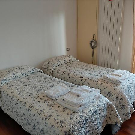 Apartamento Gli Angeli Asís Exterior foto